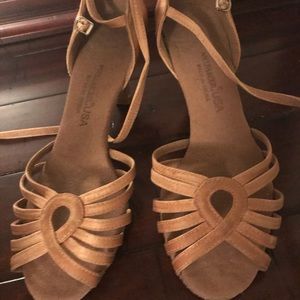 Salsa shoes
